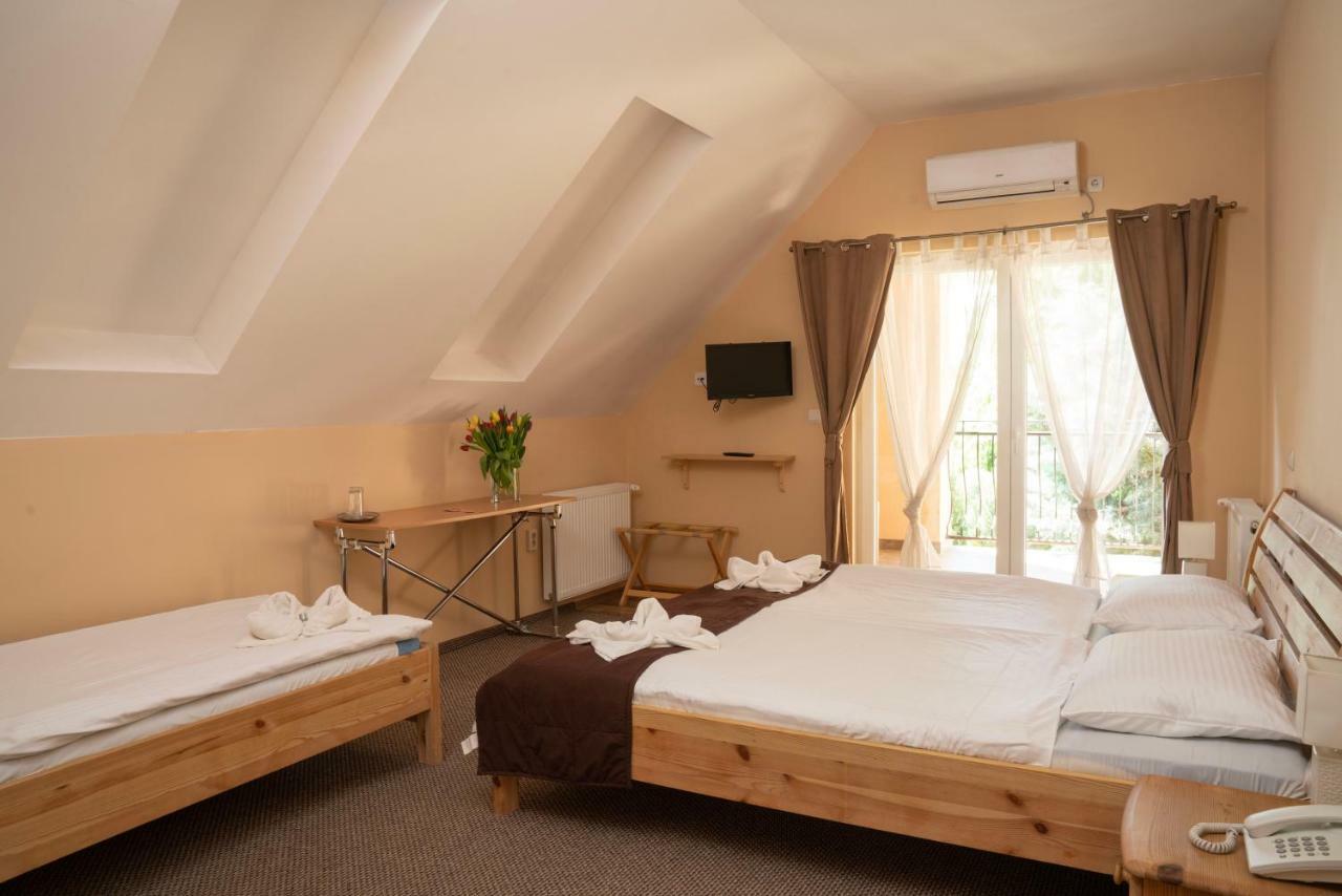 Hotel Szent Istvan Eger Extérieur photo